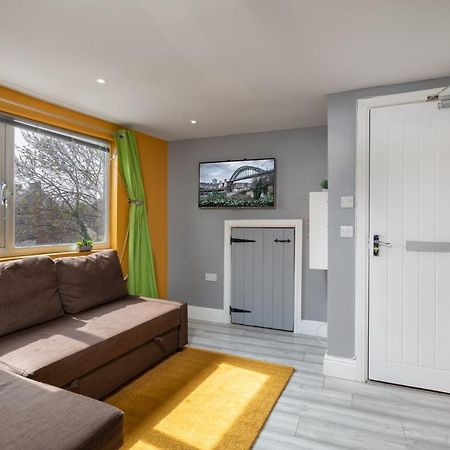 Stockton Town Centre Studio Apartments Free Parking And Wi-Fi Exterior foto
